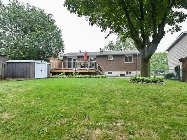 Photo 18 of 22 Sir Bedevere Place, Markham, Markham Village — HOMEH