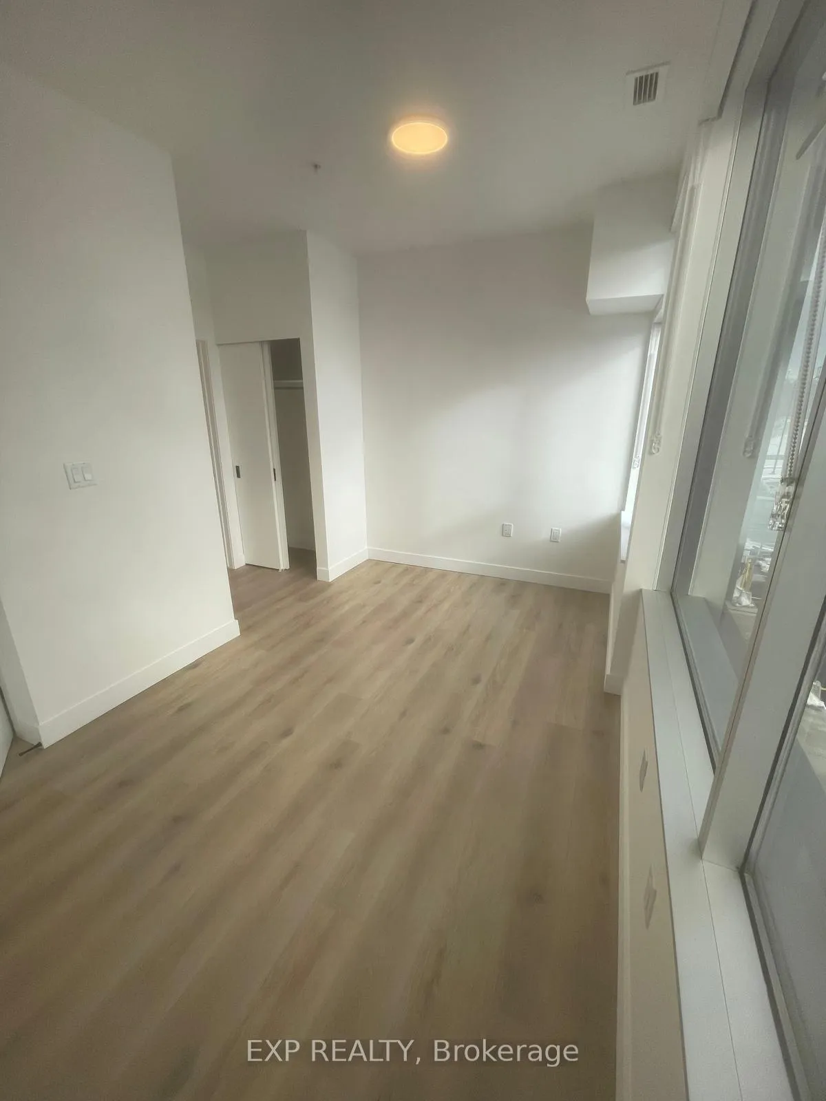 Photo 9 of Unit 210, 1600 James Naismith Drive, Ottawa, Pineview — HOMEH