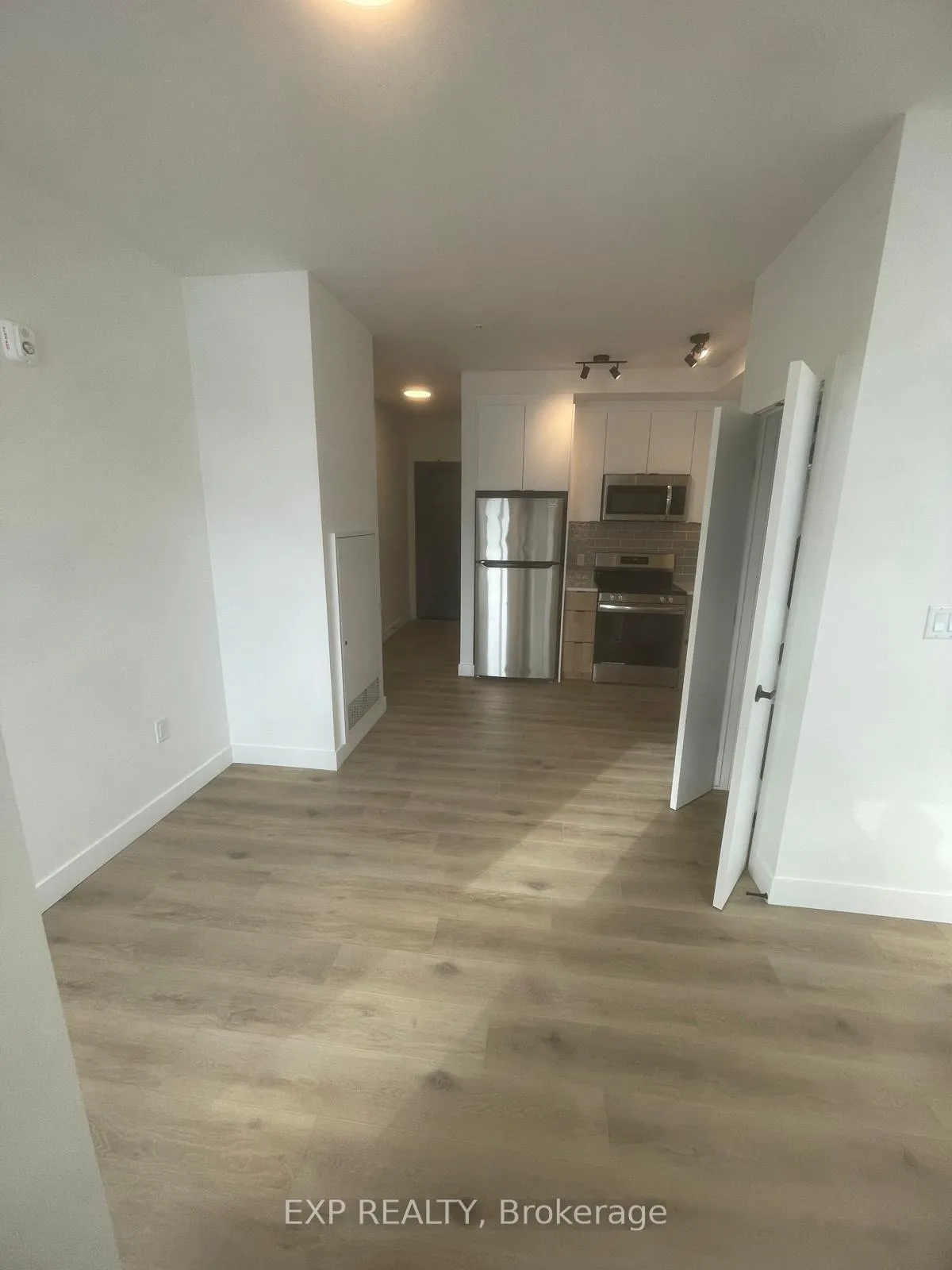 Photo 10 of Unit 210, 1600 James Naismith Drive, Ottawa, Pineview — HOMEH