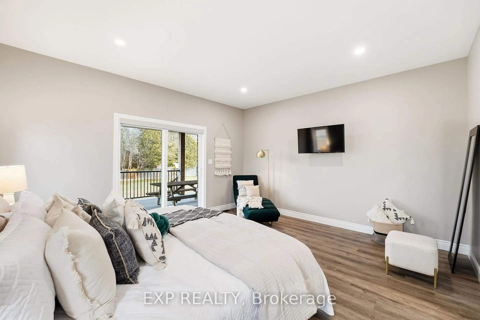 Photo 23 of 2939 Rundle Road, Clarington, Rural Clarington — HOMEH