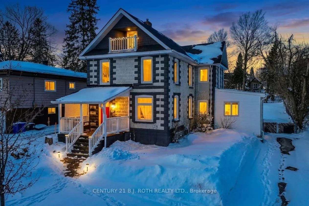 Photo 2 of 106 Jarvis Street, Orillia — HOMEH