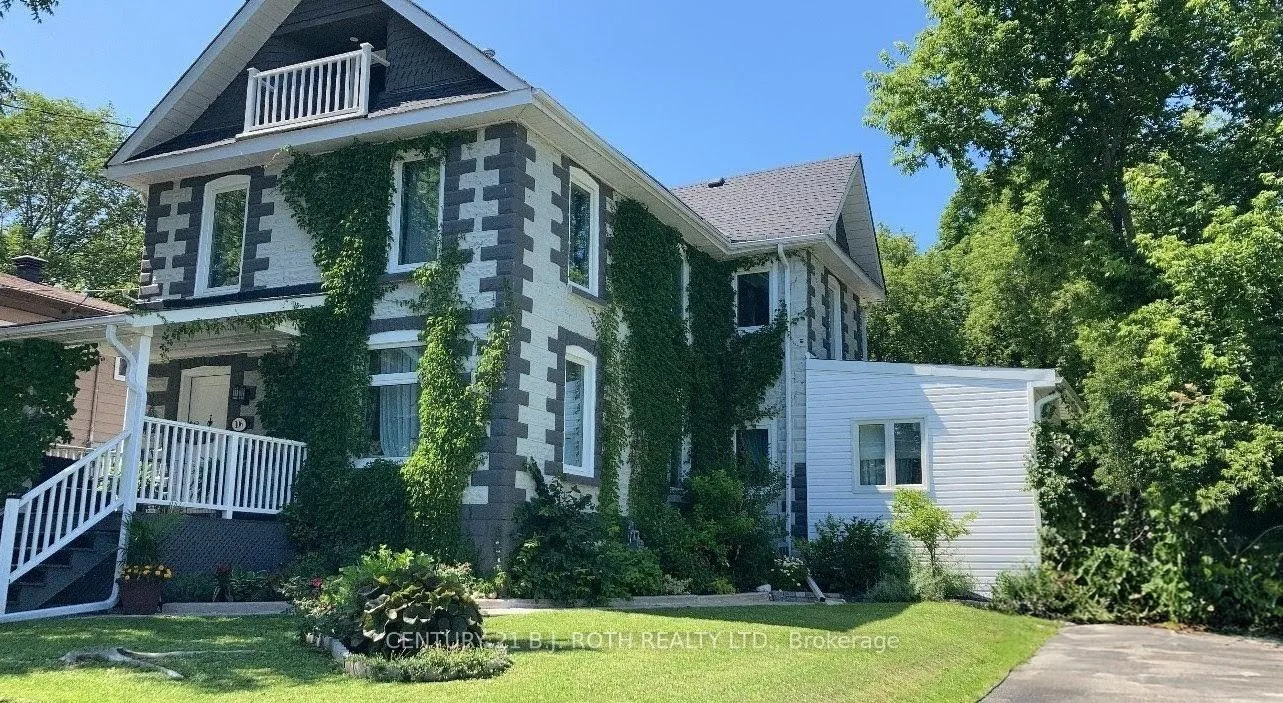 Photo 4 of 106 Jarvis Street, Orillia — HOMEH