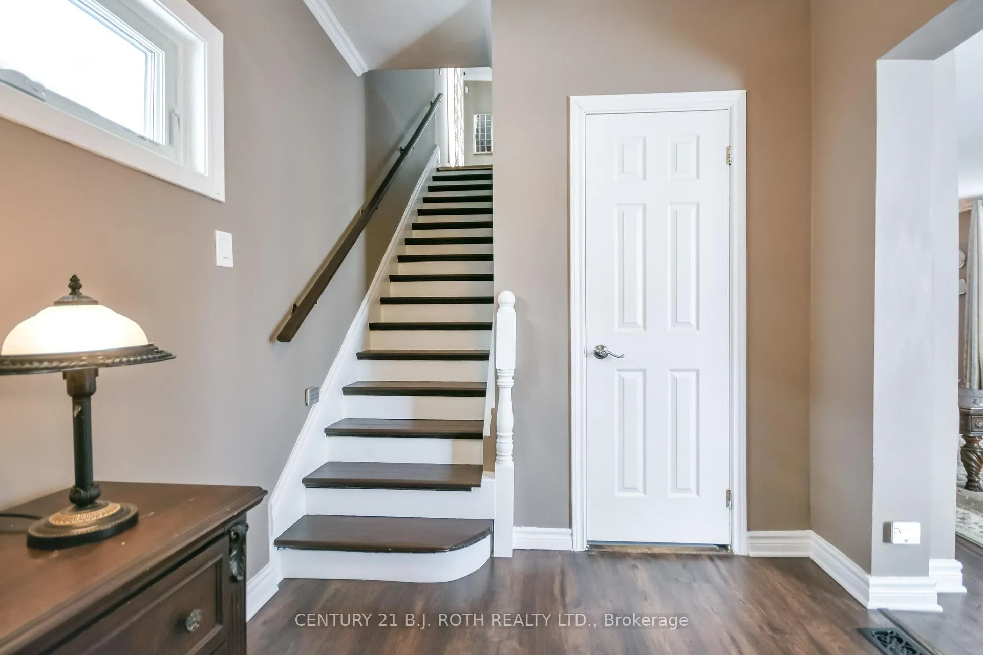 Photo 20 of 106 Jarvis Street, Orillia — HOMEH