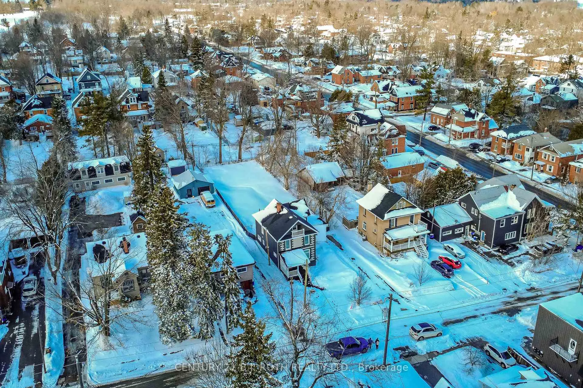 Photo 42 of 106 Jarvis Street, Orillia — HOMEH