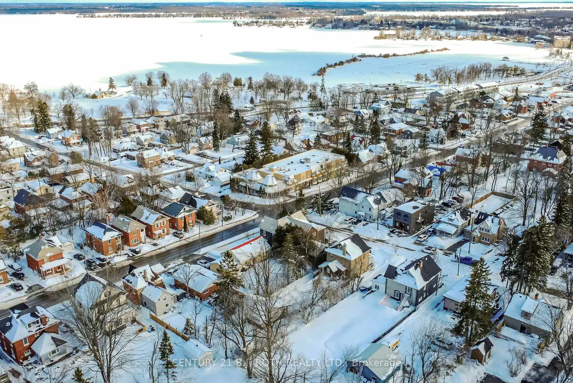 Photo 45 of 106 Jarvis Street, Orillia — HOMEH