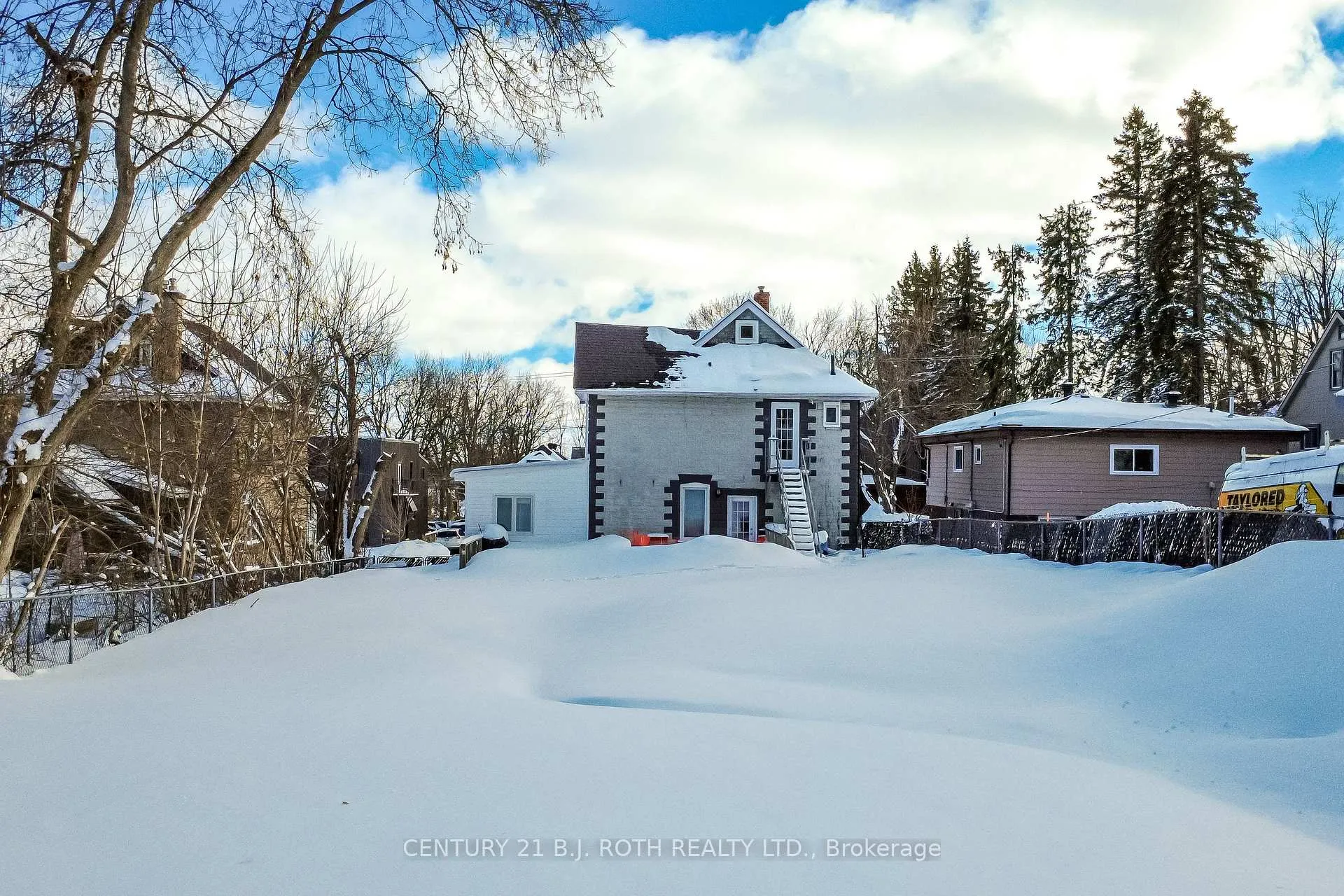 Photo 48 of 106 Jarvis Street, Orillia — HOMEH