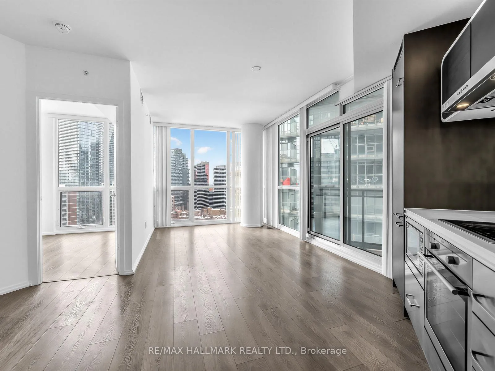 Photo 6 of Unit 2302, 45 Charles Street E, Toronto, Church-Yonge Corridor — HOMEH