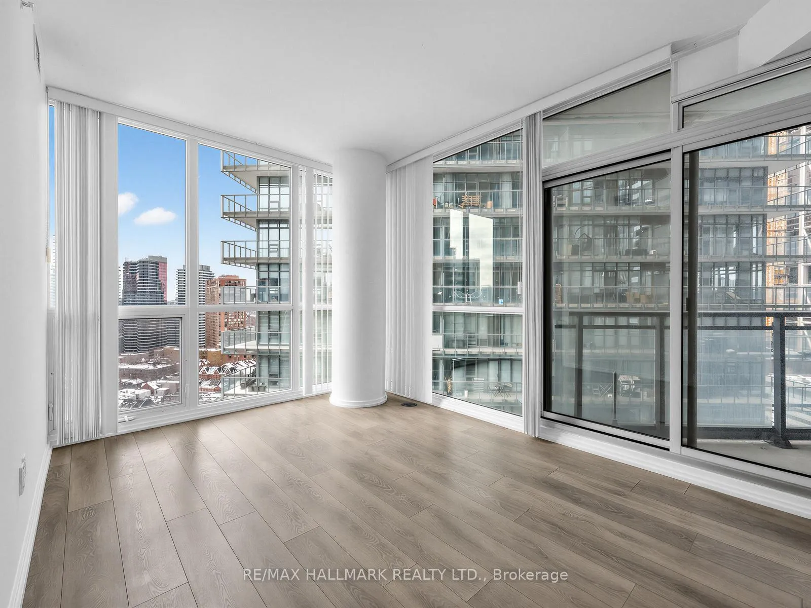 Photo 7 of Unit 2302, 45 Charles Street E, Toronto, Church-Yonge Corridor — HOMEH