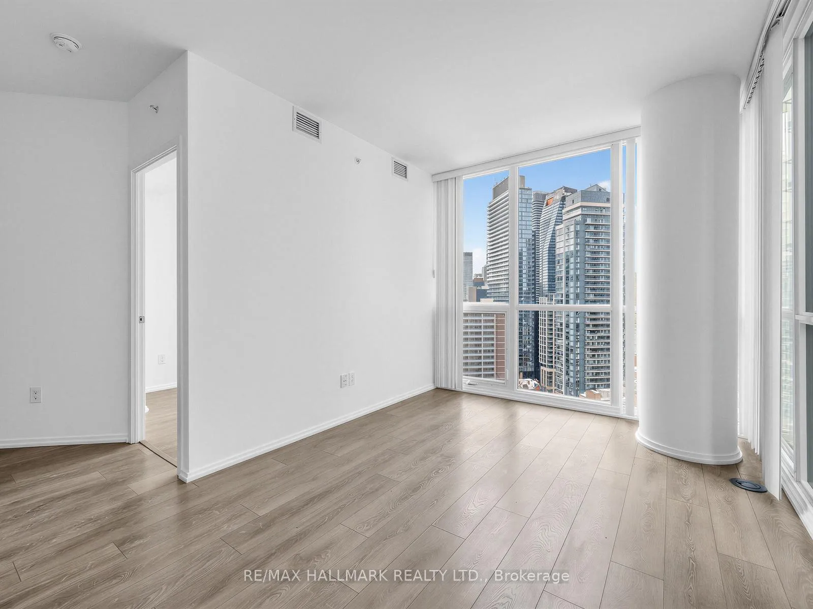Photo 9 of Unit 2302, 45 Charles Street E, Toronto, Church-Yonge Corridor — HOMEH