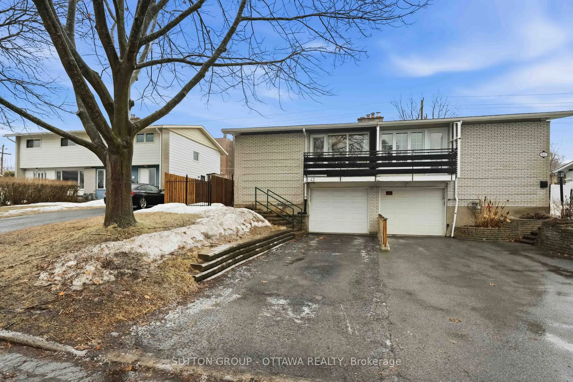 Photo 1 of 43 Southview Crescent, Ottawa, Borden Farm/Stewart Farm/Carleton Heights/Parkwood Hills — HOMEH