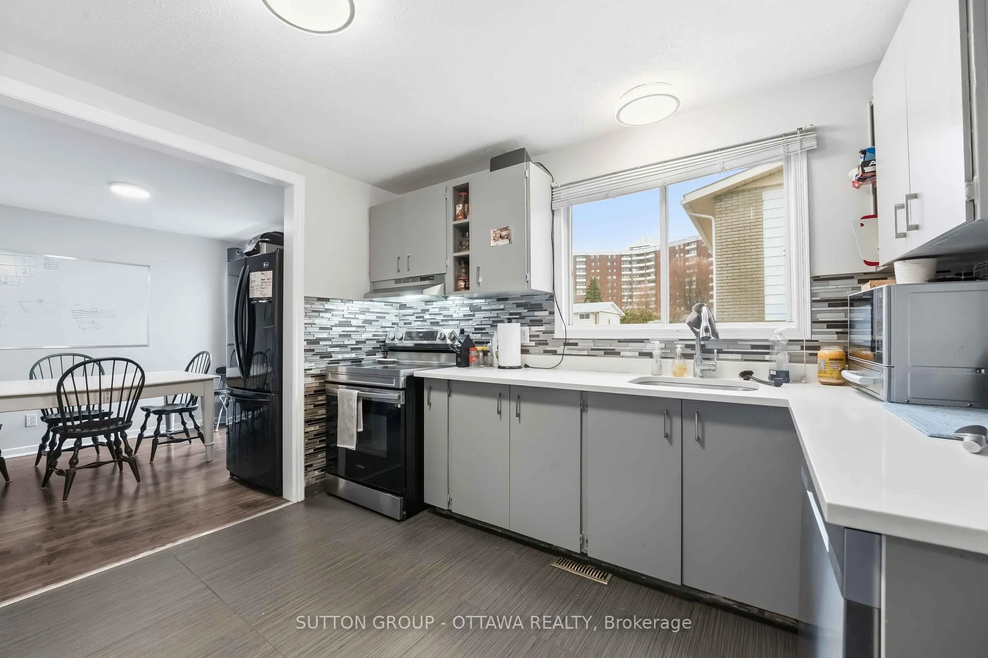 Photo 6 of 43 Southview Crescent, Ottawa, Borden Farm/Stewart Farm/Carleton Heights/Parkwood Hills — HOMEH