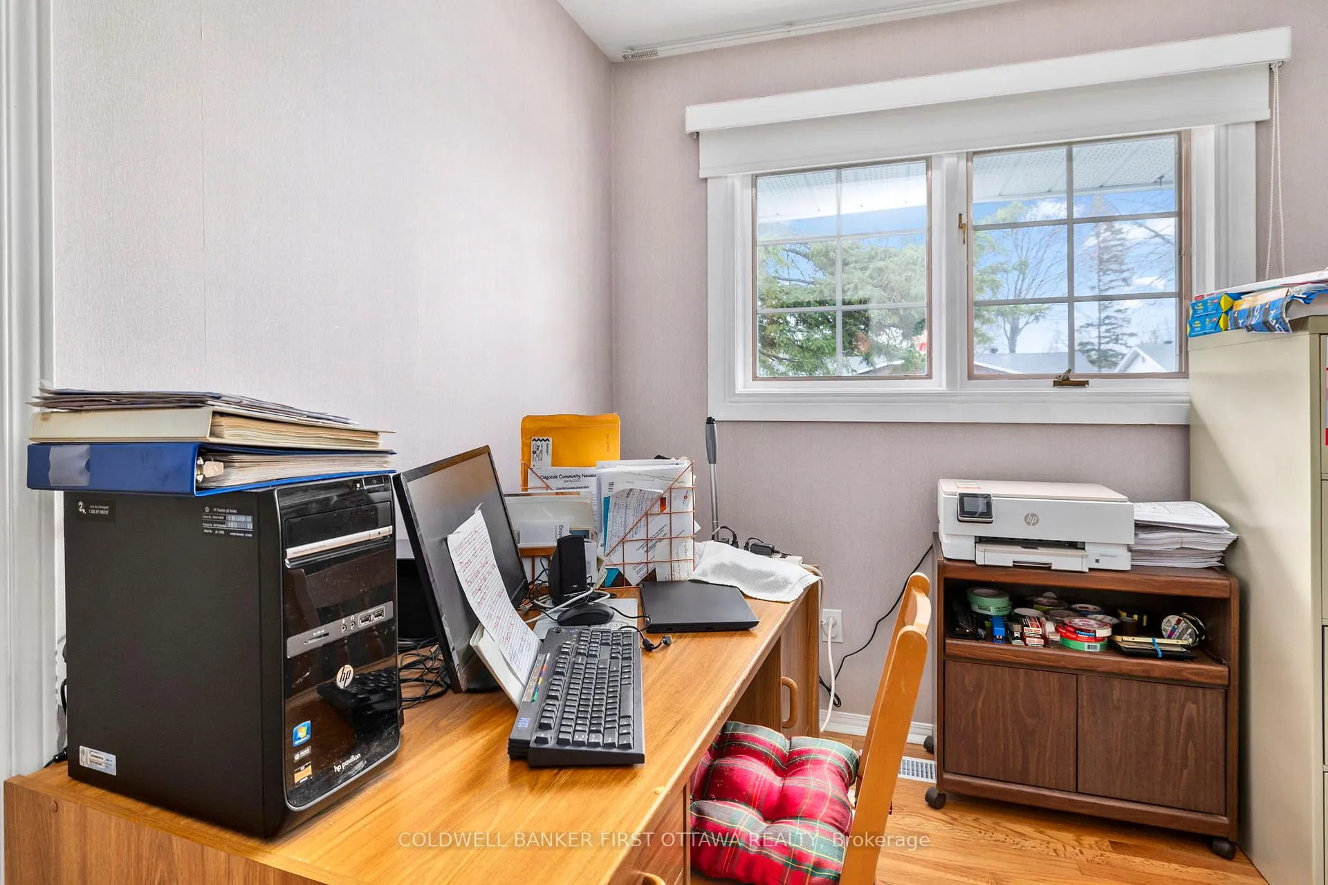 Photo 16 of 16 Sycamore Drive, Ottawa, Arbeatha Park — HOMEH