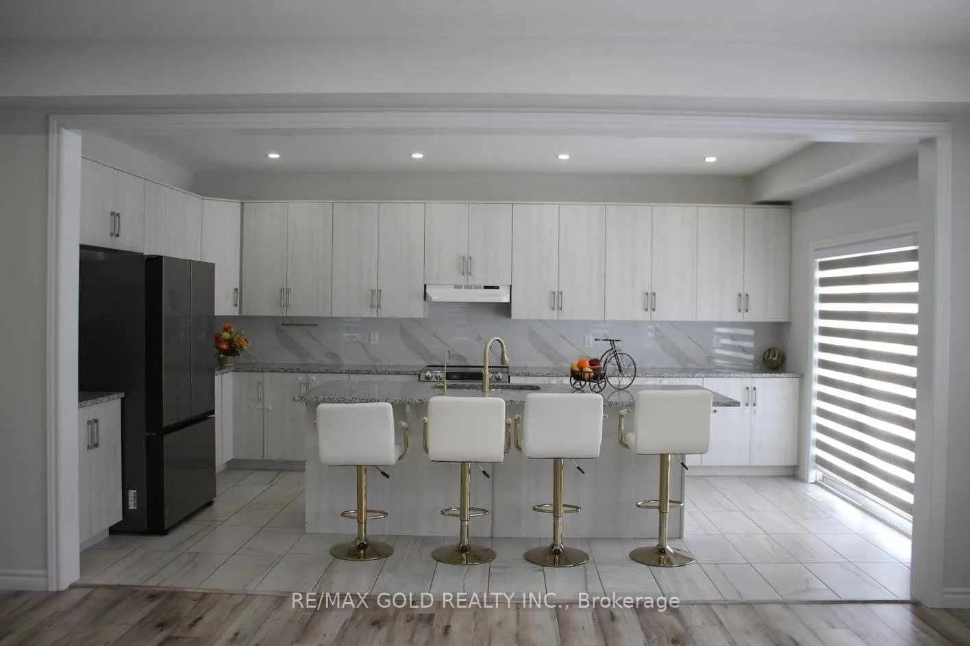 Photo 6 of 30 Henry Maracle Street E, North Dumfries — HOMEH