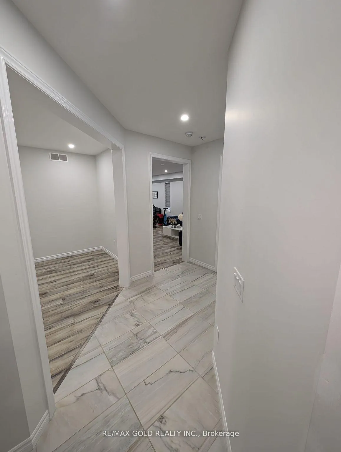 Photo 14 of 30 Henry Maracle Street E, North Dumfries — HOMEH