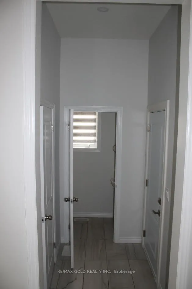 Photo 20 of 30 Henry Maracle Street E, North Dumfries — HOMEH