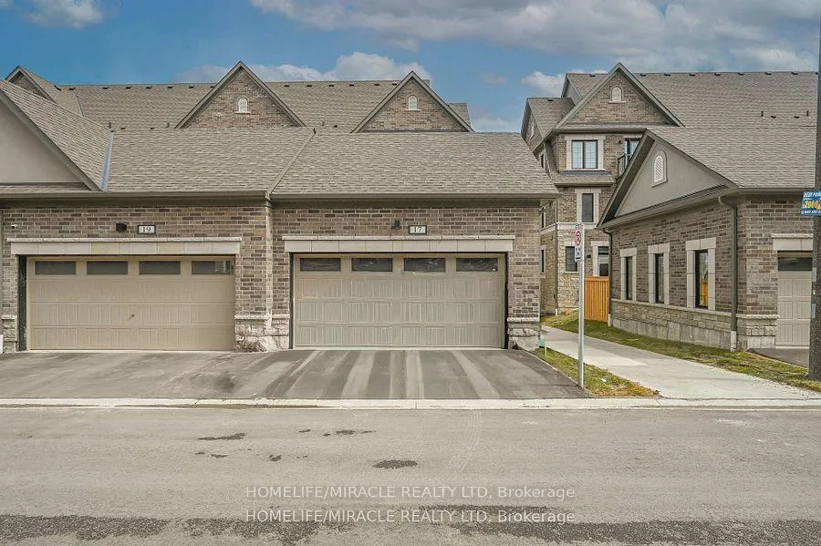 Photo 46 of 17 Selfridge Way, Whitby, Downtown Whitby — HOMEH