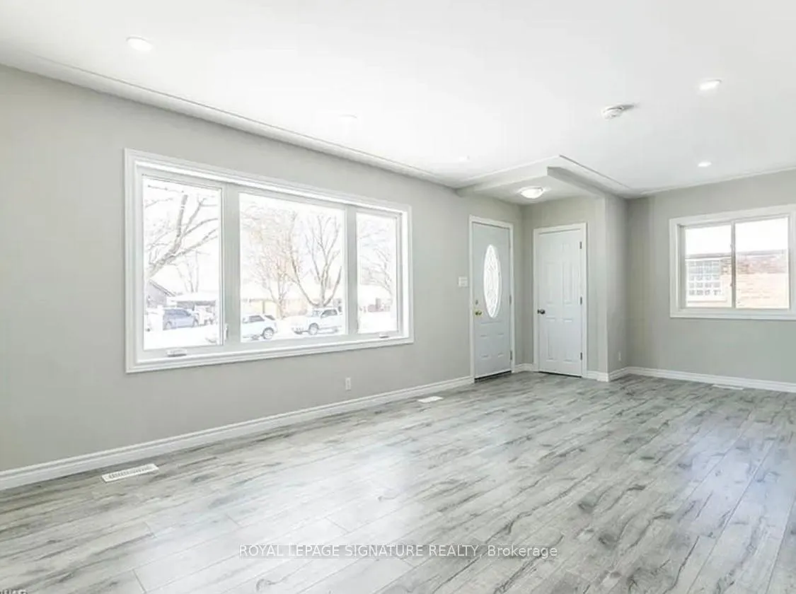 Photo 4 of Unit Main, 116 Siebert Avenue, Kitchener, Vanier - Kitchener — HOMEH
