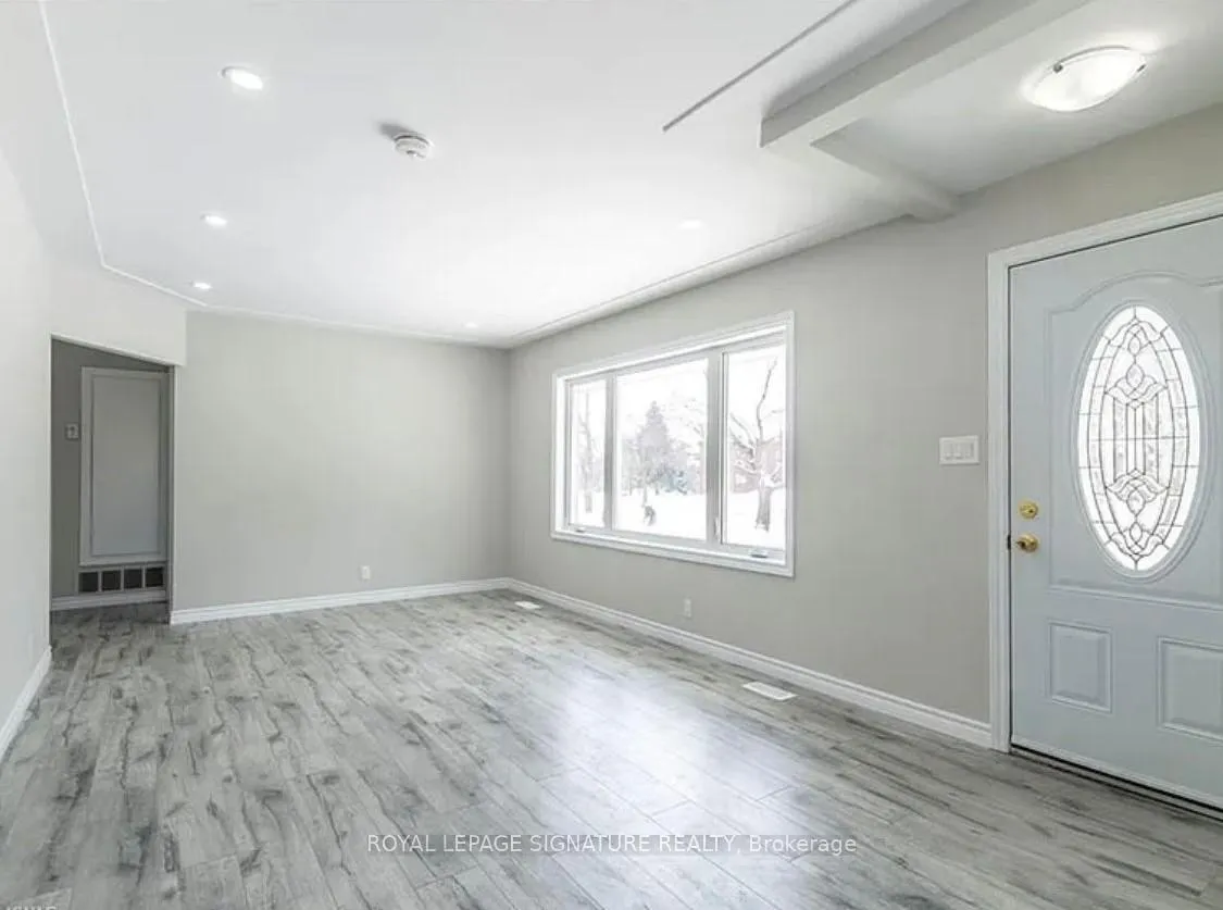 Photo 6 of Unit Main, 116 Siebert Avenue, Kitchener, Vanier - Kitchener — HOMEH