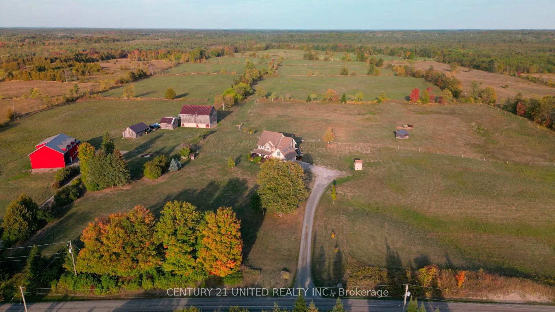 Photo 4 of 257 10th Line Rd South Dummer, Douro-Dummer — HOMEH
