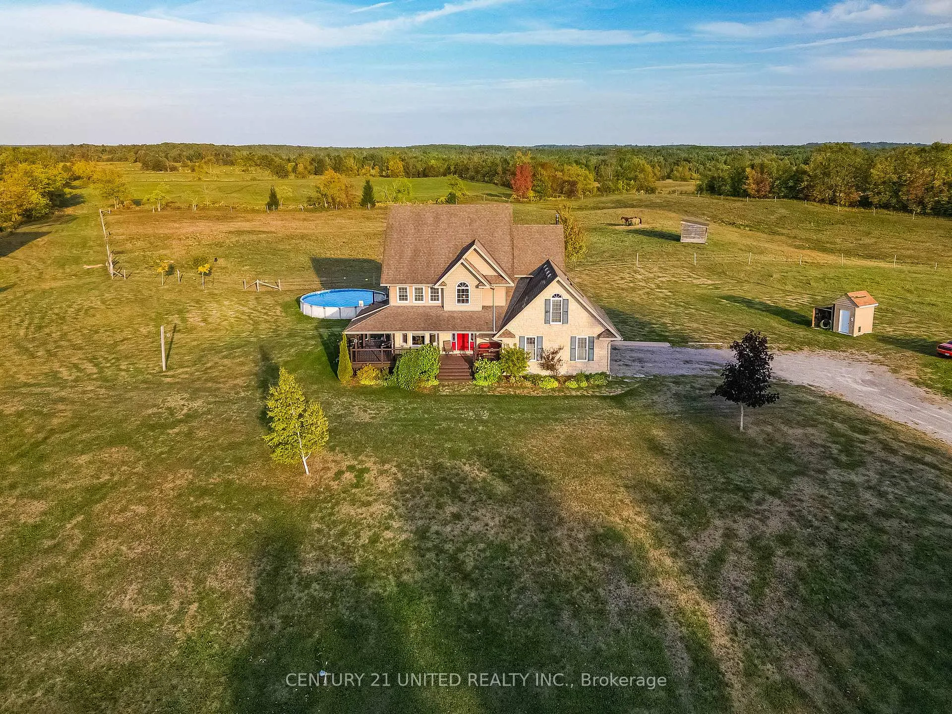 Photo 5 of 257 10th Line Rd South Dummer, Douro-Dummer — HOMEH