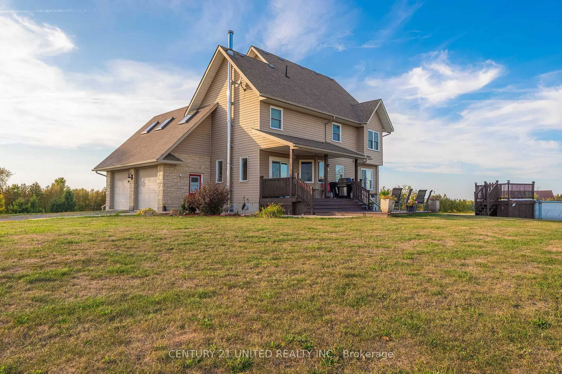 Photo 7 of 257 10th Line Rd South Dummer, Douro-Dummer — HOMEH
