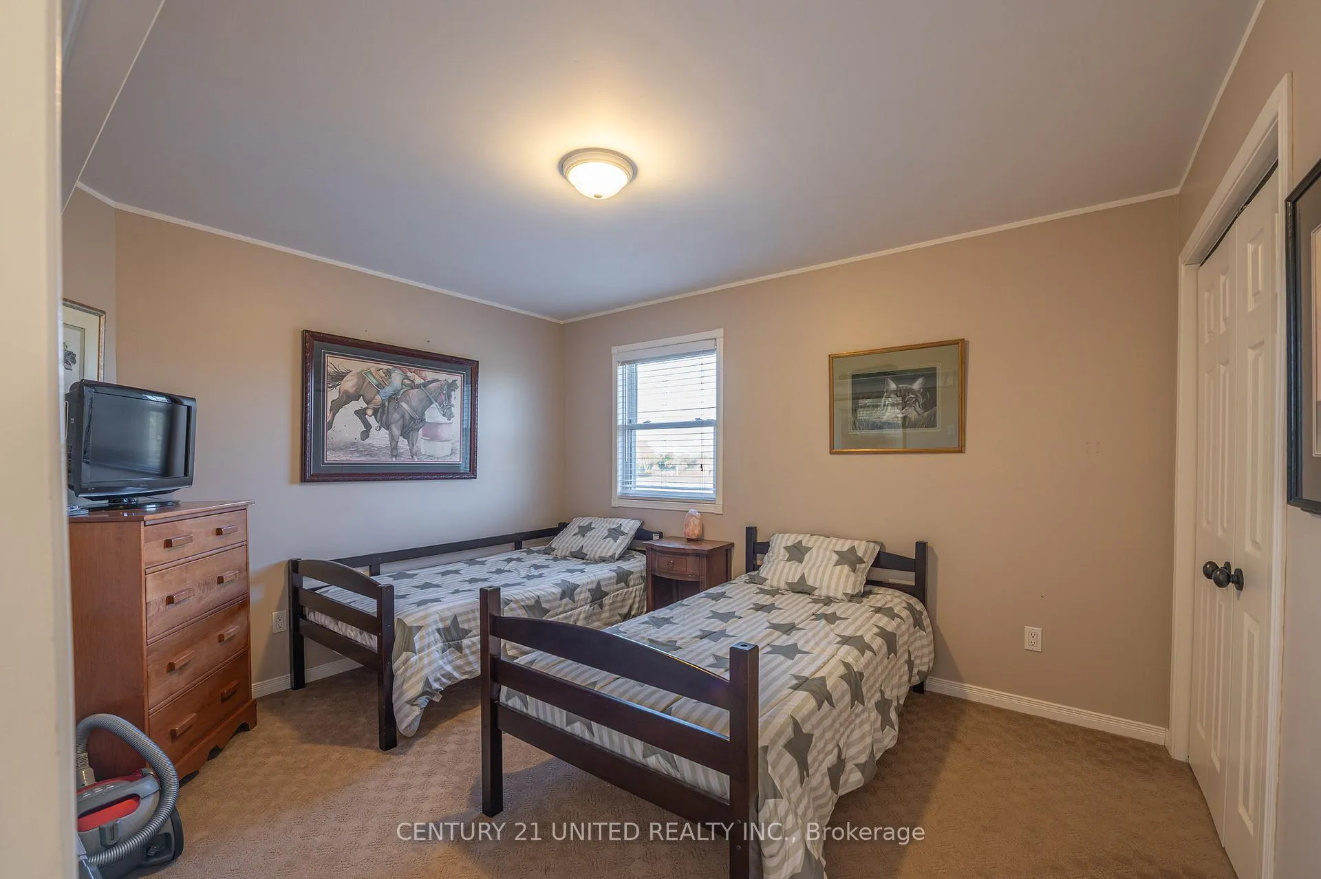 Photo 31 of 257 10th Line Rd South Dummer, Douro-Dummer — HOMEH