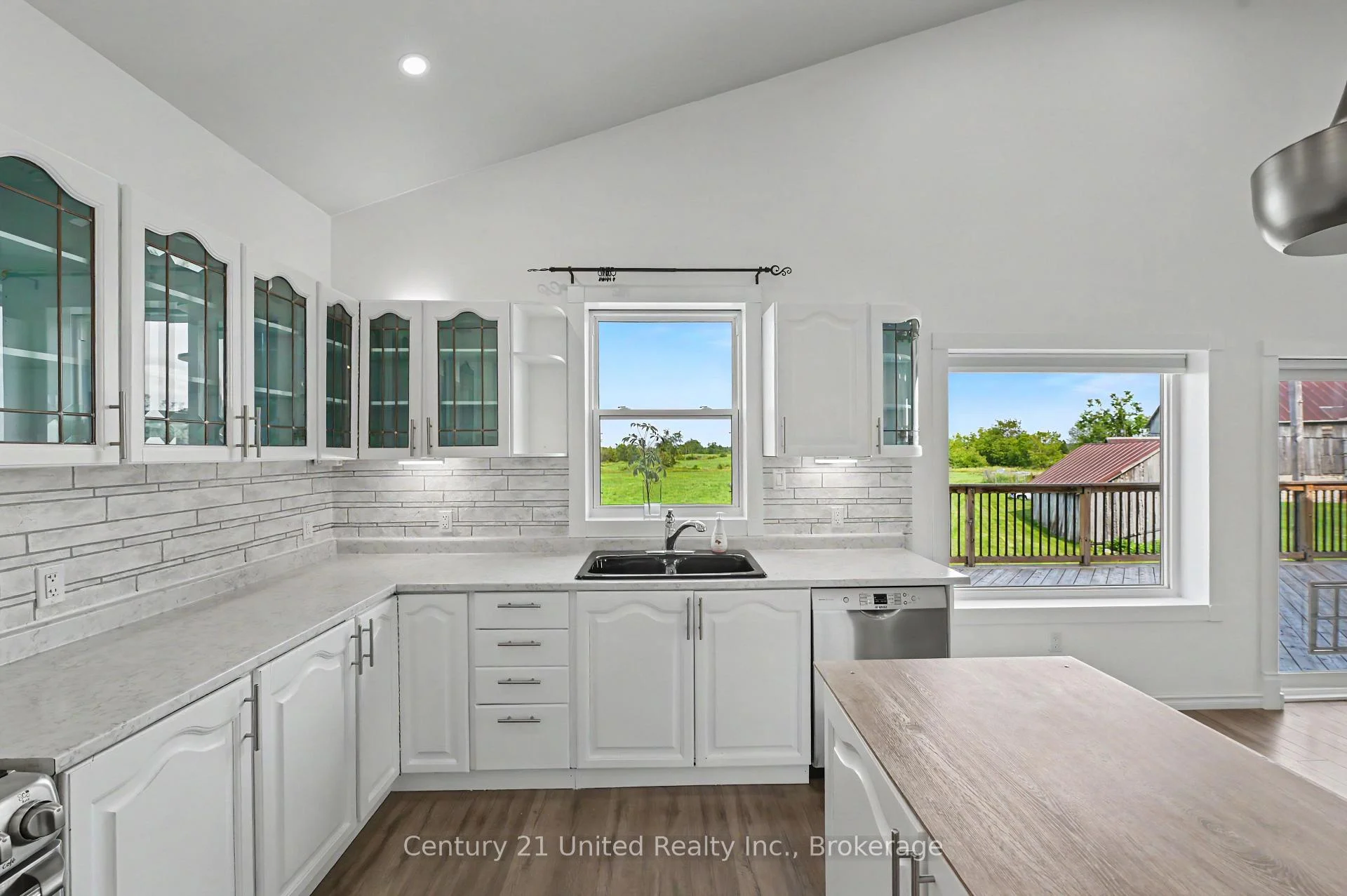 Photo 51 of 257 10th Line Rd South Dummer, Douro-Dummer — HOMEH