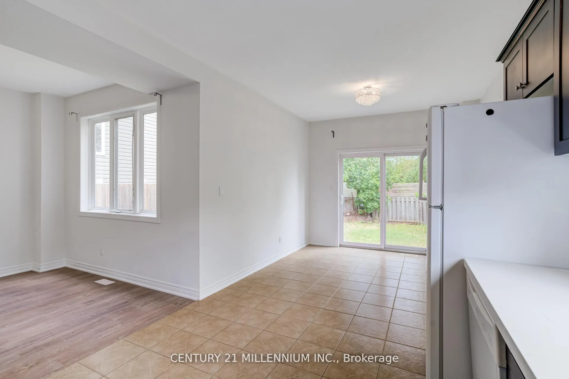 Photo 12 of 38 Kent Street, St. Catharines, Western Hill — HOMEH