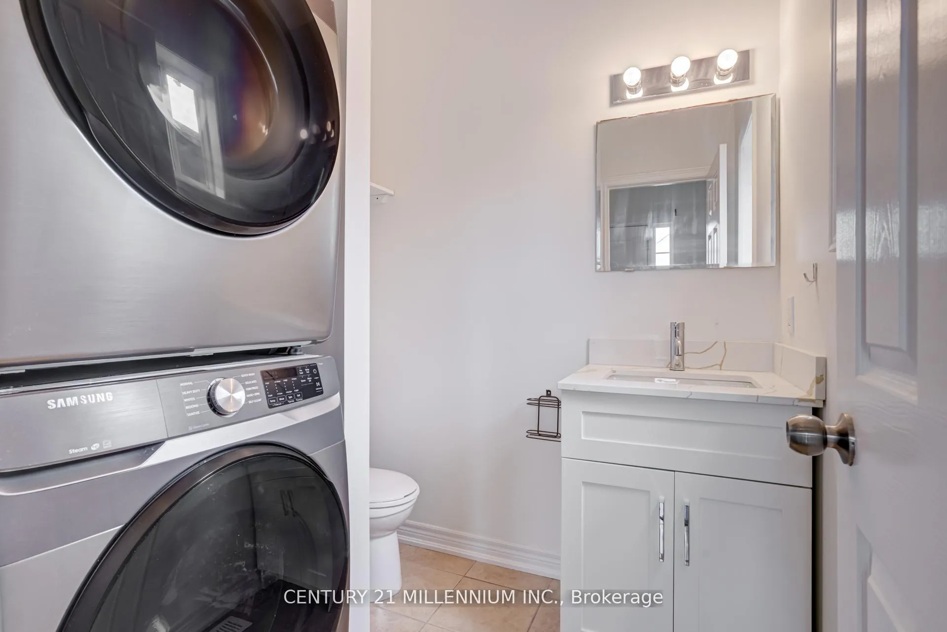 Photo 16 of 38 Kent Street, St. Catharines, Western Hill — HOMEH