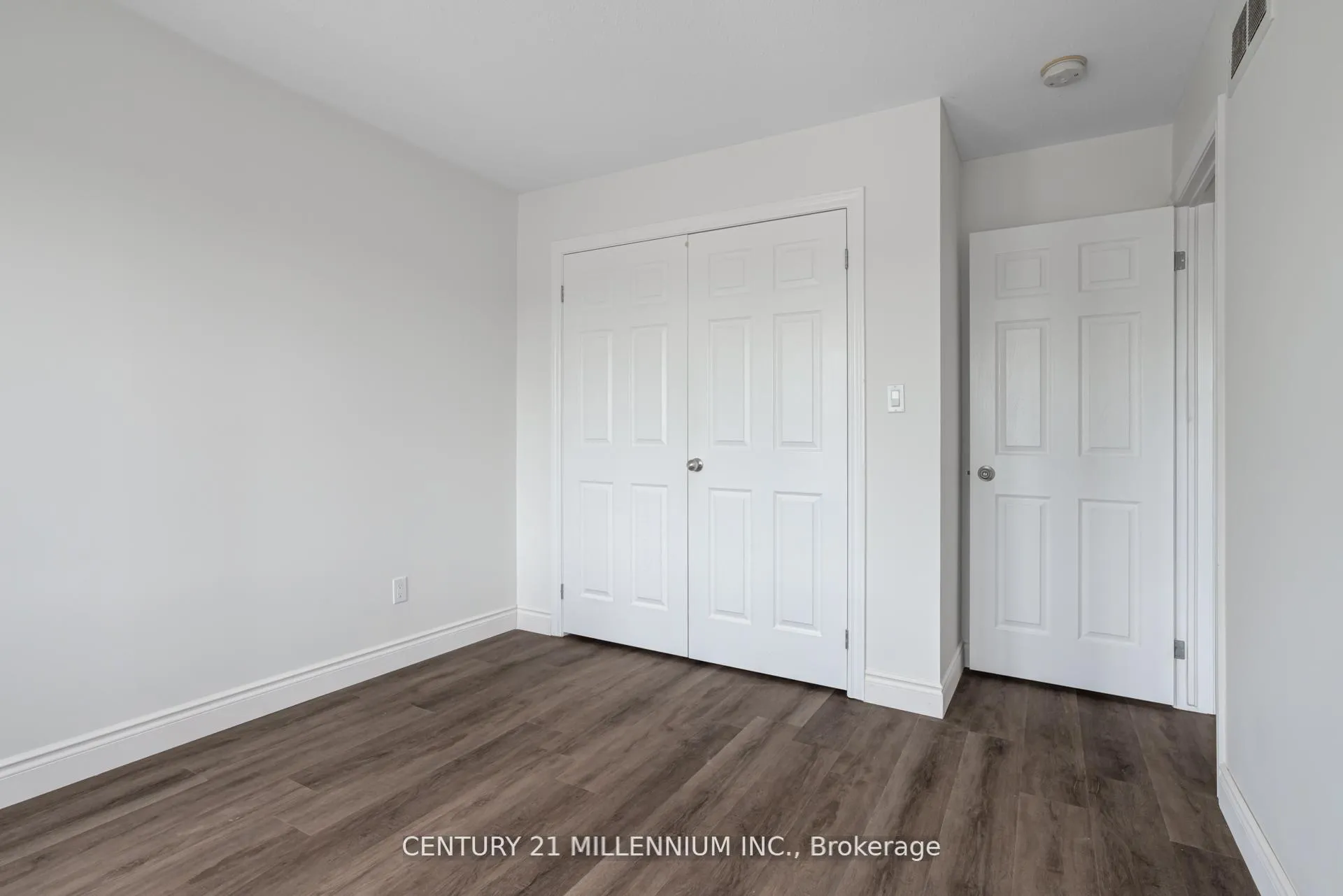 Photo 30 of 38 Kent Street, St. Catharines, Western Hill — HOMEH