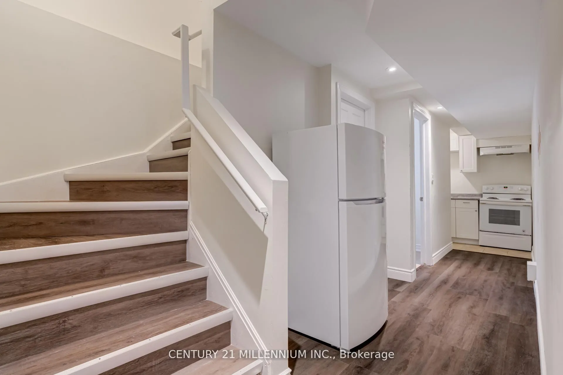 Photo 35 of 38 Kent Street, St. Catharines, Western Hill — HOMEH