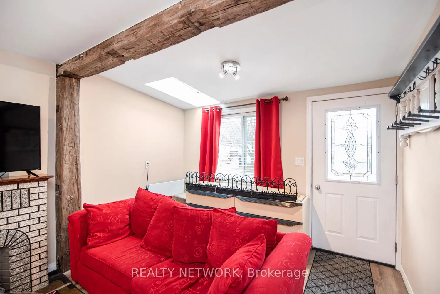Photo 6 of 30 Mcalpine Avenue S, Welland, Lincoln/Crowland — HOMEH