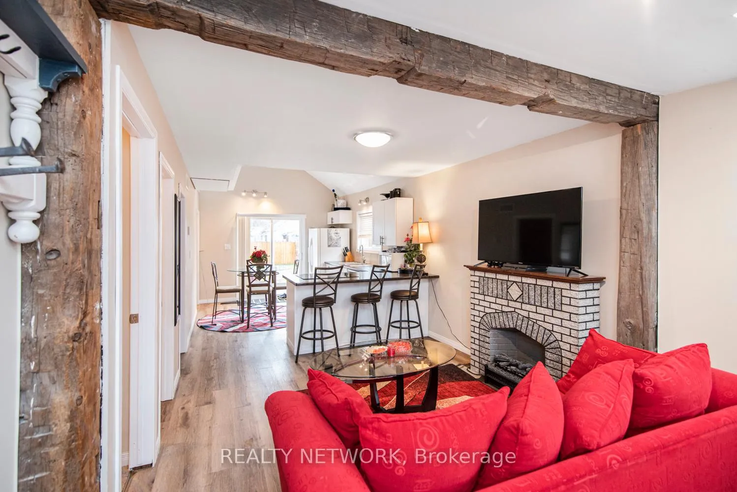 Photo 8 of 30 Mcalpine Avenue S, Welland, Lincoln/Crowland — HOMEH