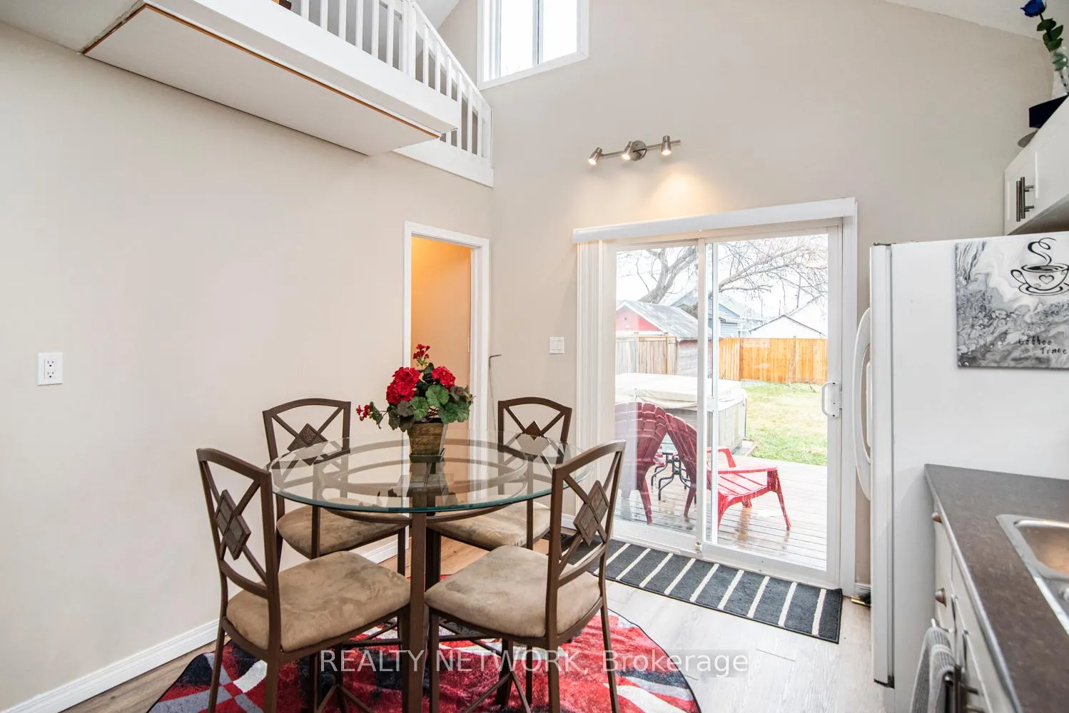 Photo 13 of 30 Mcalpine Avenue S, Welland, Lincoln/Crowland — HOMEH