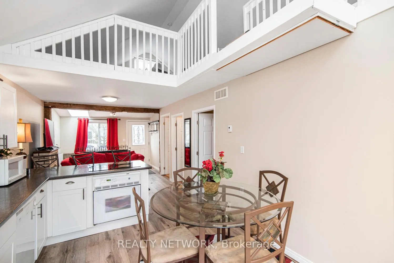 Photo 14 of 30 Mcalpine Avenue S, Welland, Lincoln/Crowland — HOMEH