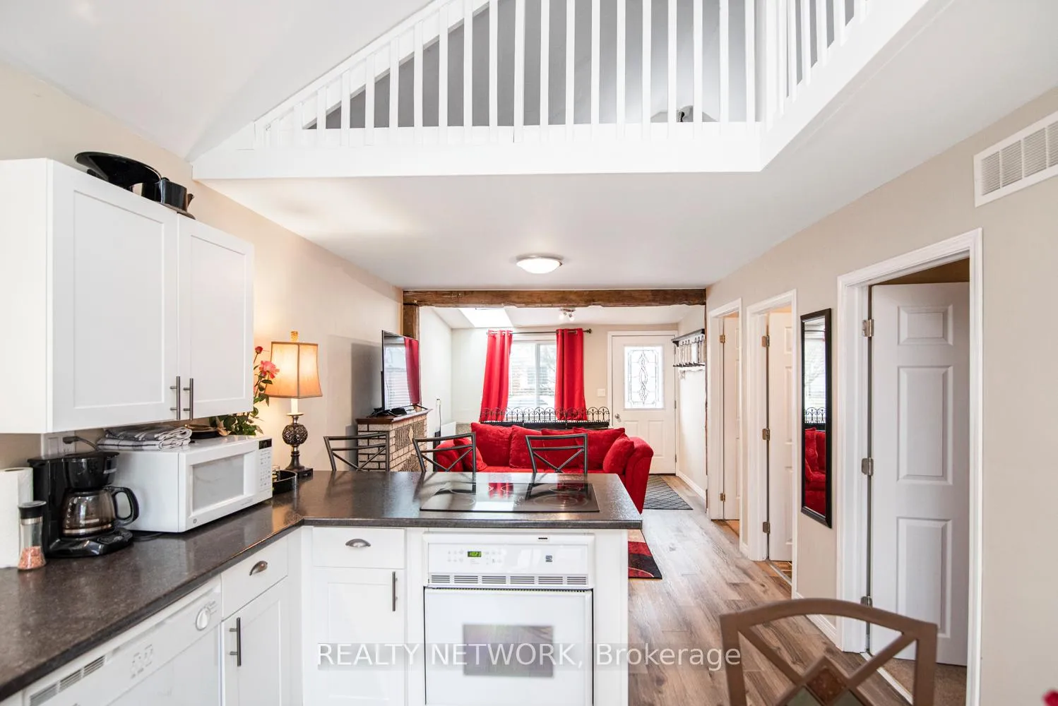 Photo 15 of 30 Mcalpine Avenue S, Welland, Lincoln/Crowland — HOMEH