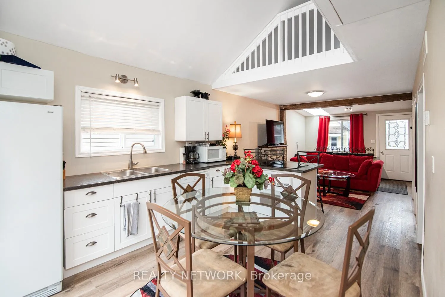 Photo 16 of 30 Mcalpine Avenue S, Welland, Lincoln/Crowland — HOMEH