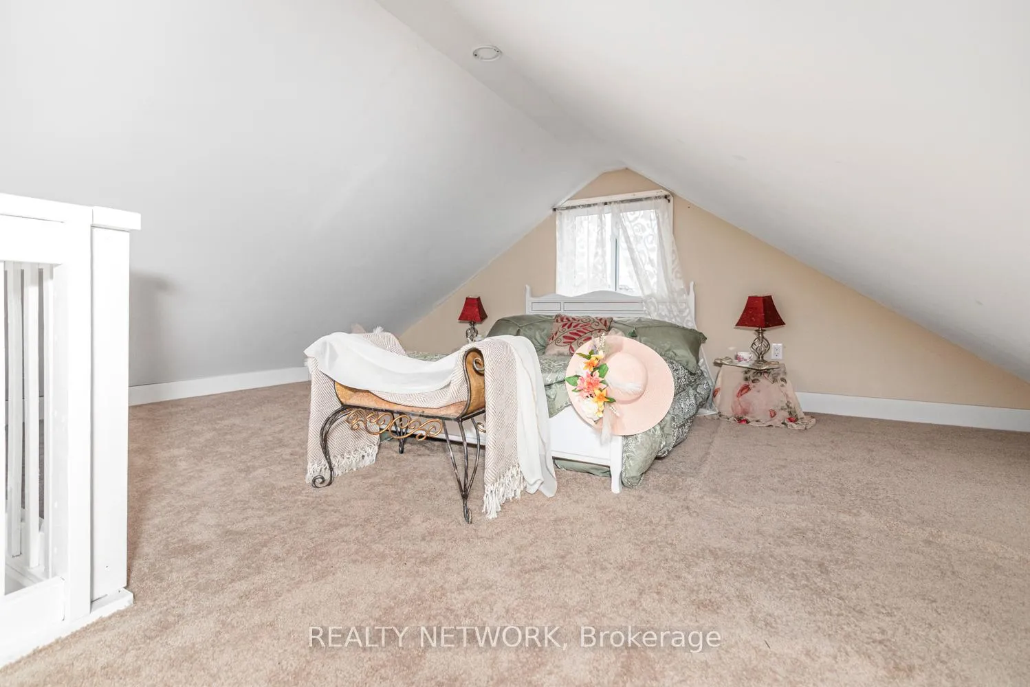 Photo 26 of 30 Mcalpine Avenue S, Welland, Lincoln/Crowland — HOMEH
