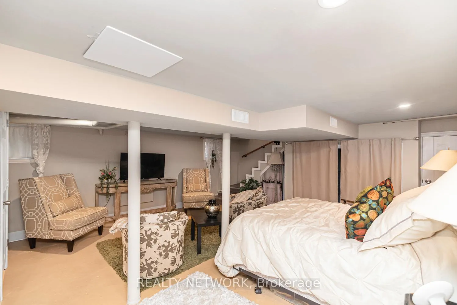 Photo 37 of 30 Mcalpine Avenue S, Welland, Lincoln/Crowland — HOMEH