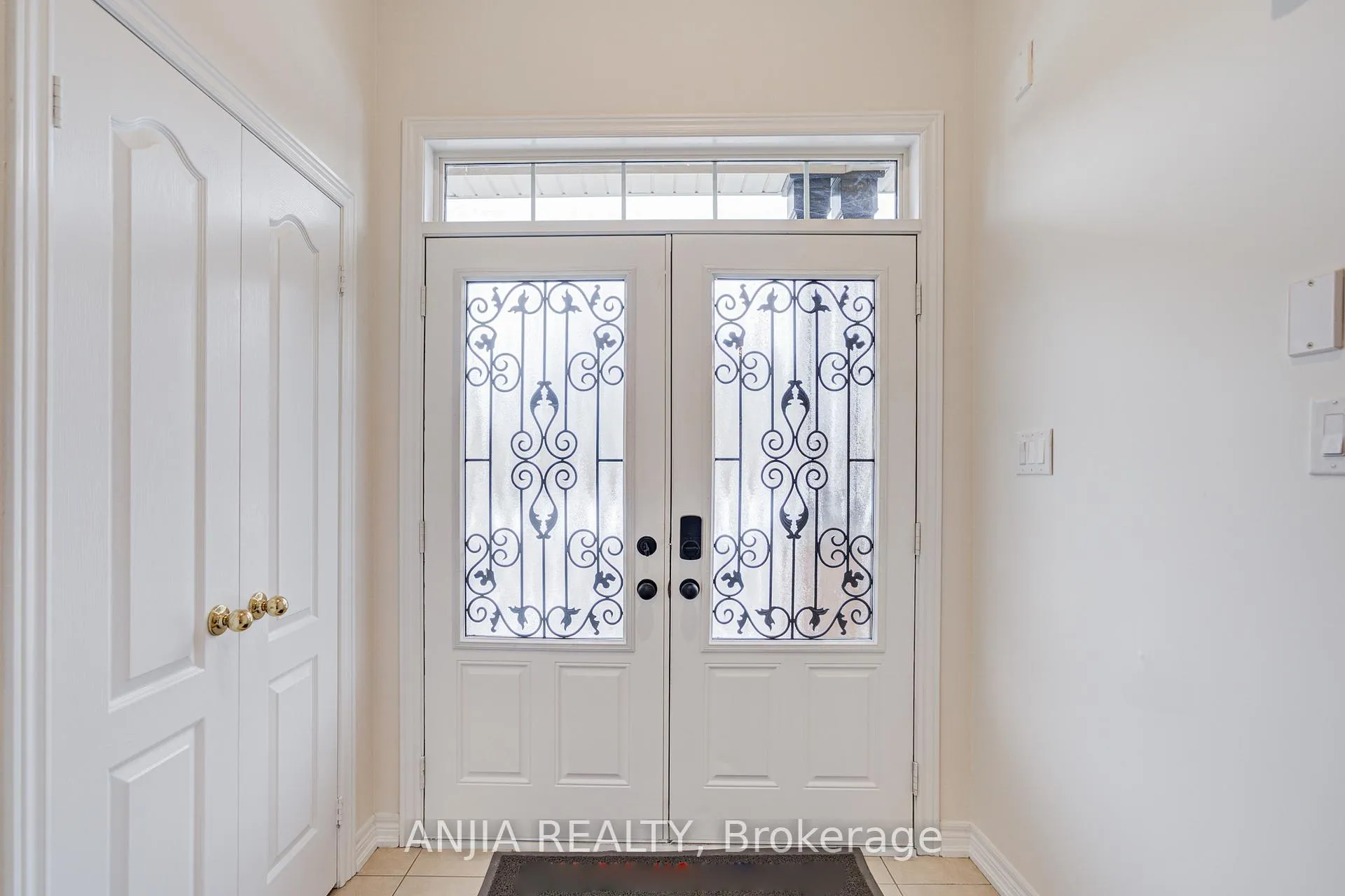 Photo 5 of 74 Hammersly Boulevard, Markham, Wismer — HOMEH