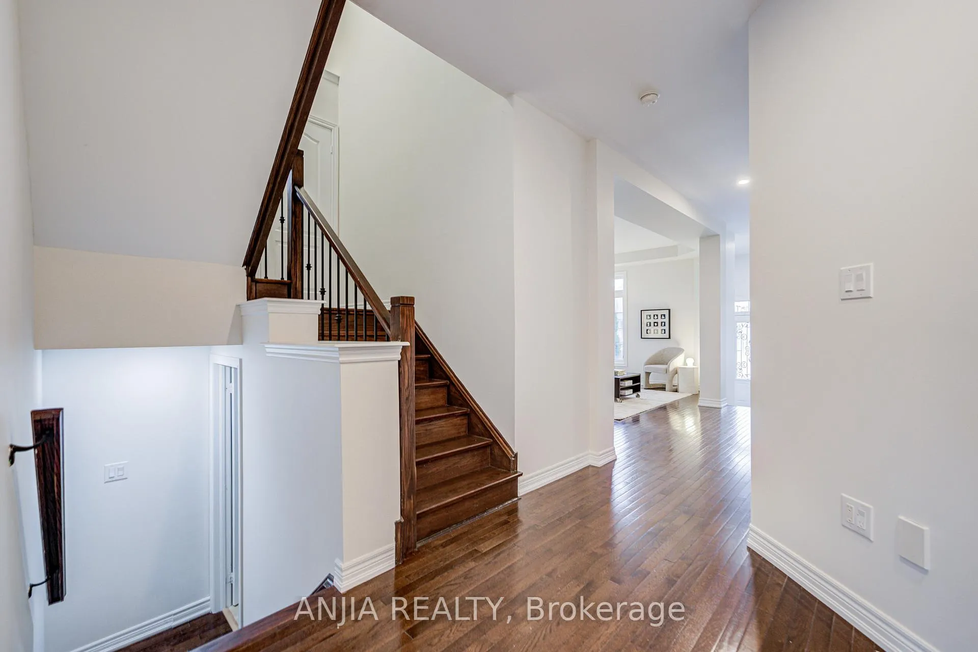 Photo 10 of 74 Hammersly Boulevard, Markham, Wismer — HOMEH