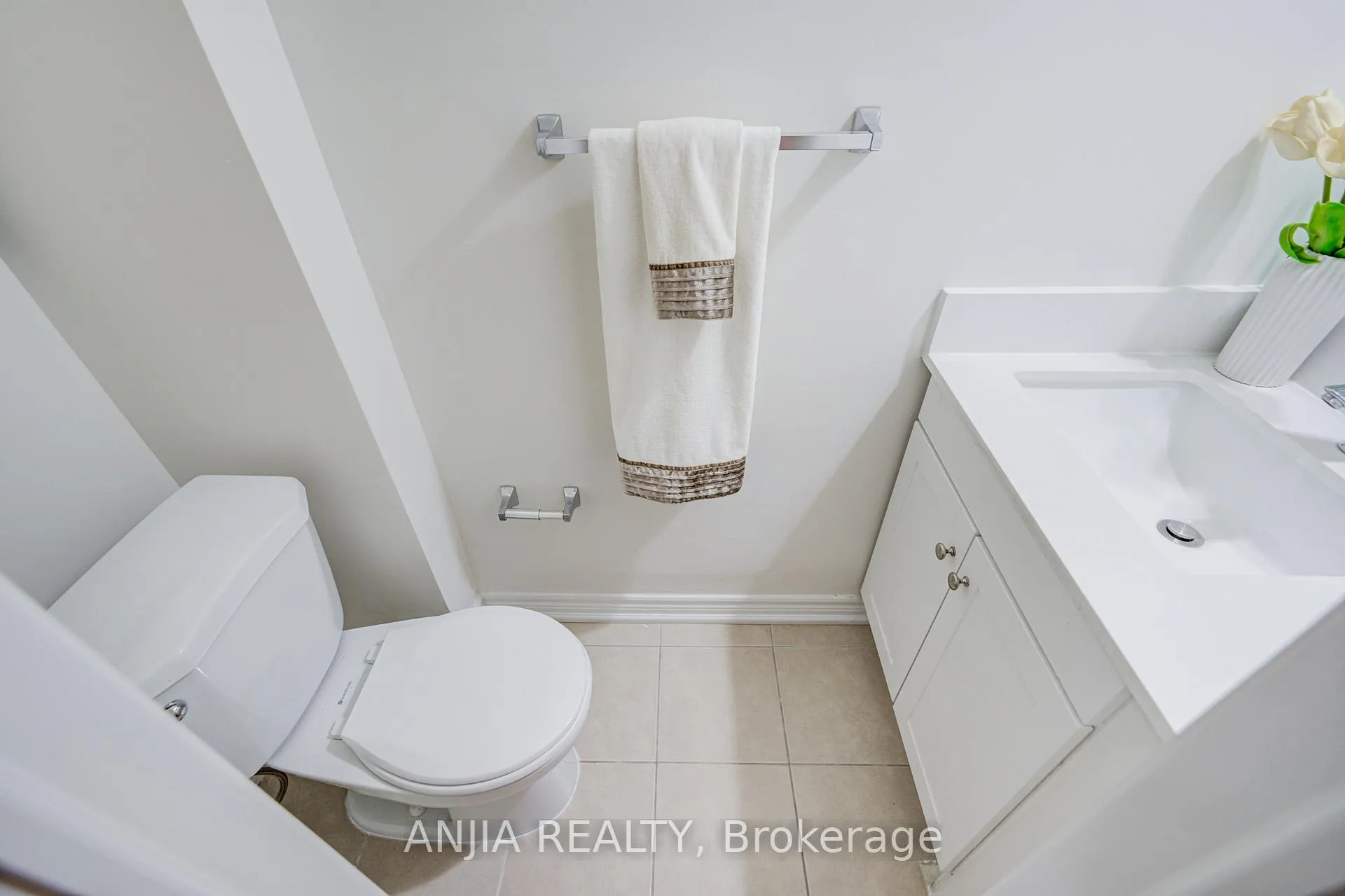 Photo 11 of 74 Hammersly Boulevard, Markham, Wismer — HOMEH