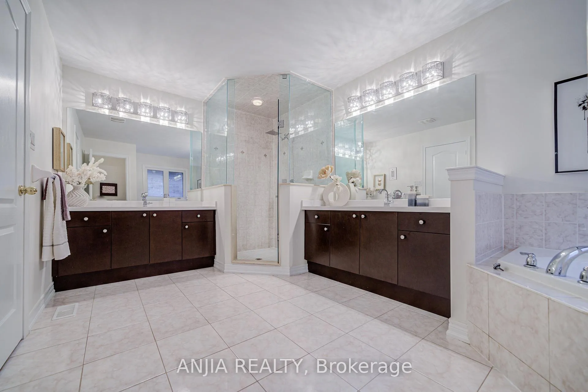 Photo 23 of 74 Hammersly Boulevard, Markham, Wismer — HOMEH