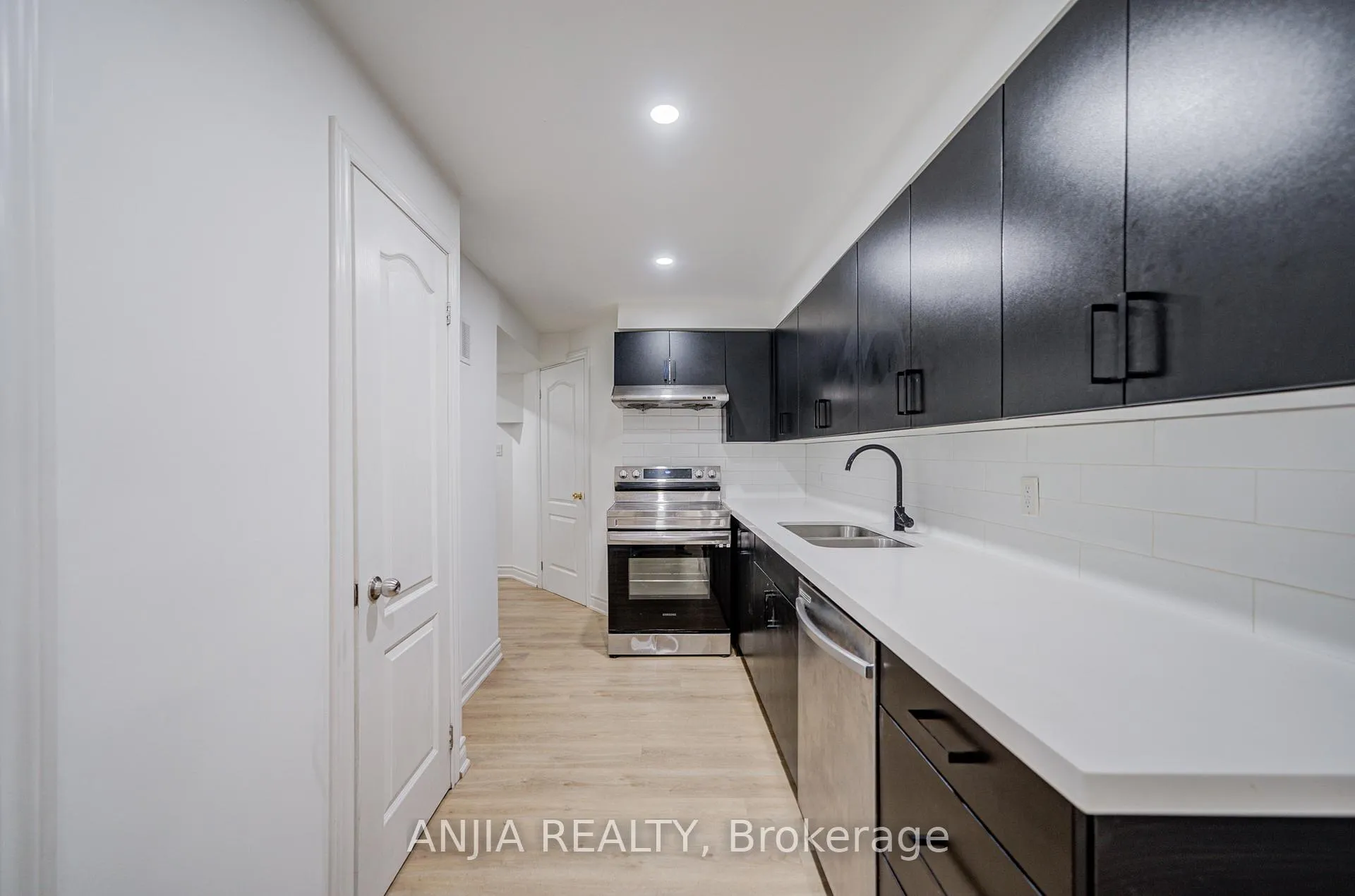 Photo 40 of 74 Hammersly Boulevard, Markham, Wismer — HOMEH