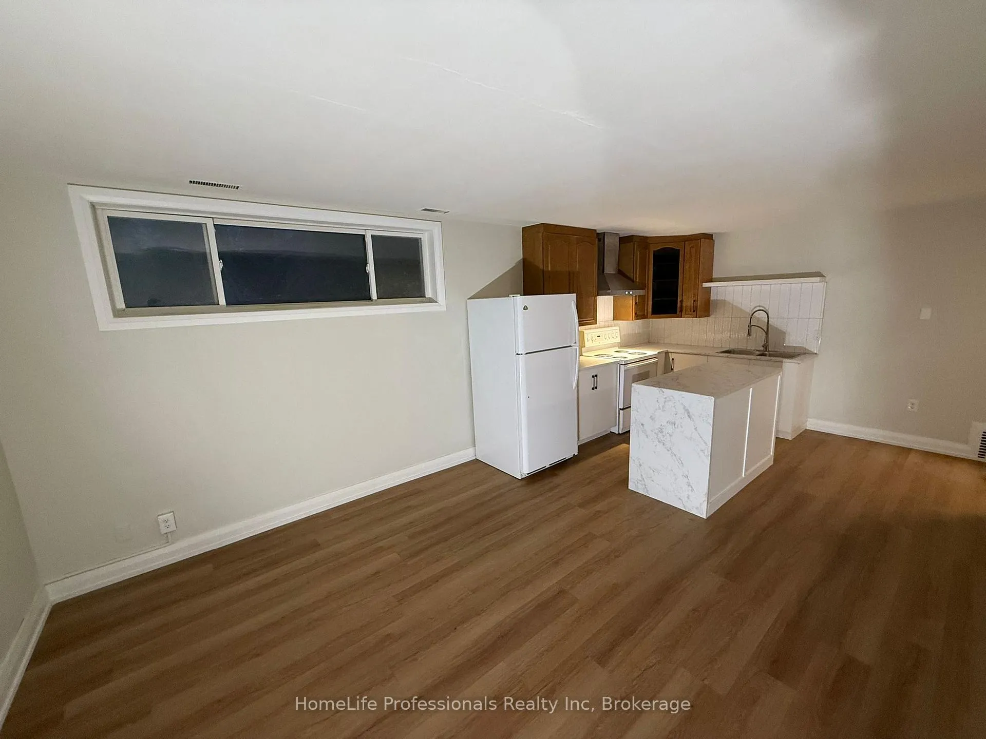 Photo 4 of Unit 1 (Lower), 180 Becker Street, Kitchener — HOMEH