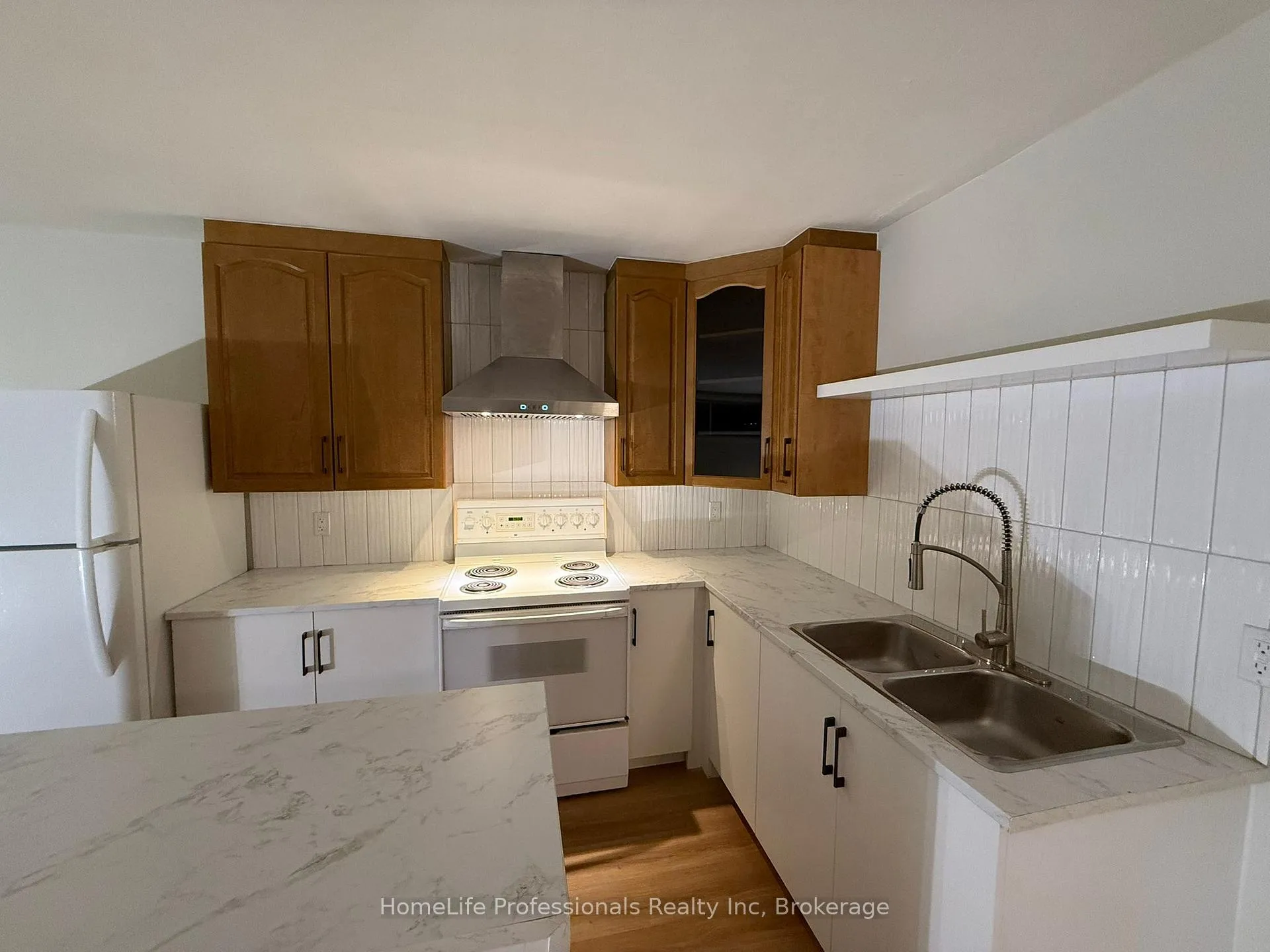 Photo 5 of Unit 1 (Lower), 180 Becker Street, Kitchener — HOMEH