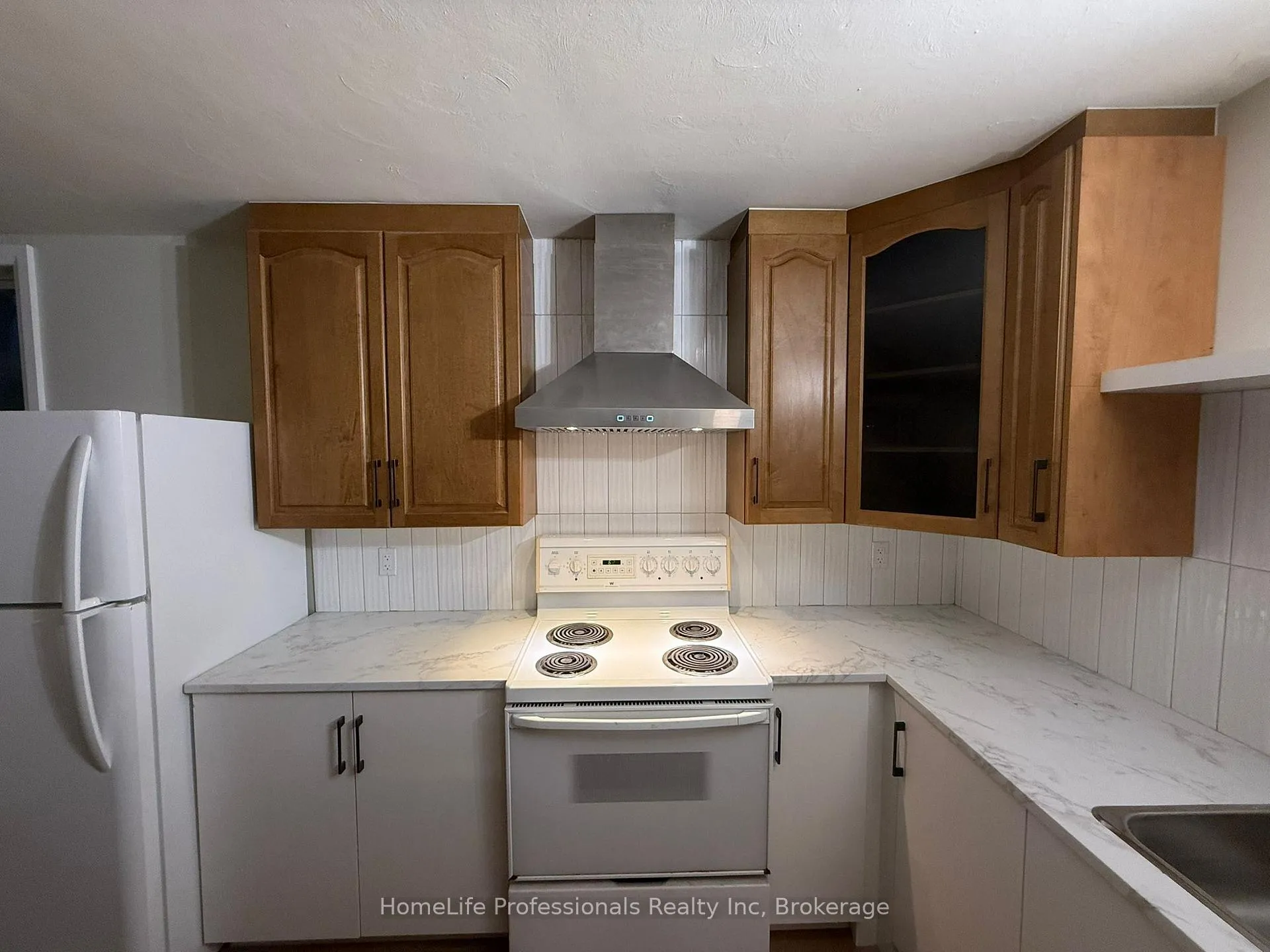 Photo 6 of Unit 1 (Lower), 180 Becker Street, Kitchener — HOMEH