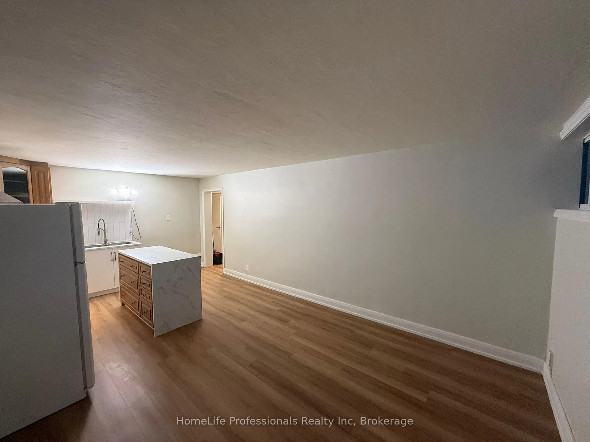 Photo 9 of Unit 1 (Lower), 180 Becker Street, Kitchener — HOMEH
