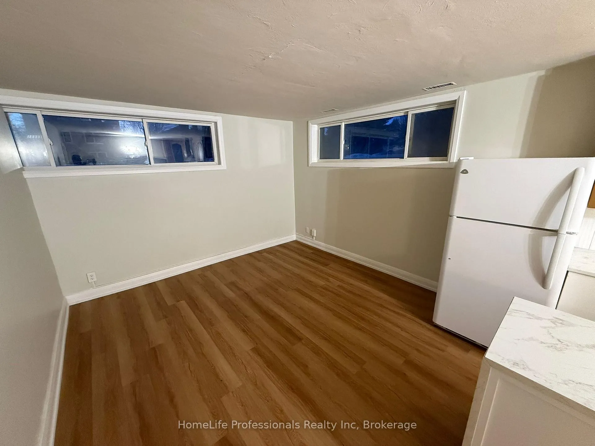 Photo 10 of Unit 1 (Lower), 180 Becker Street, Kitchener — HOMEH