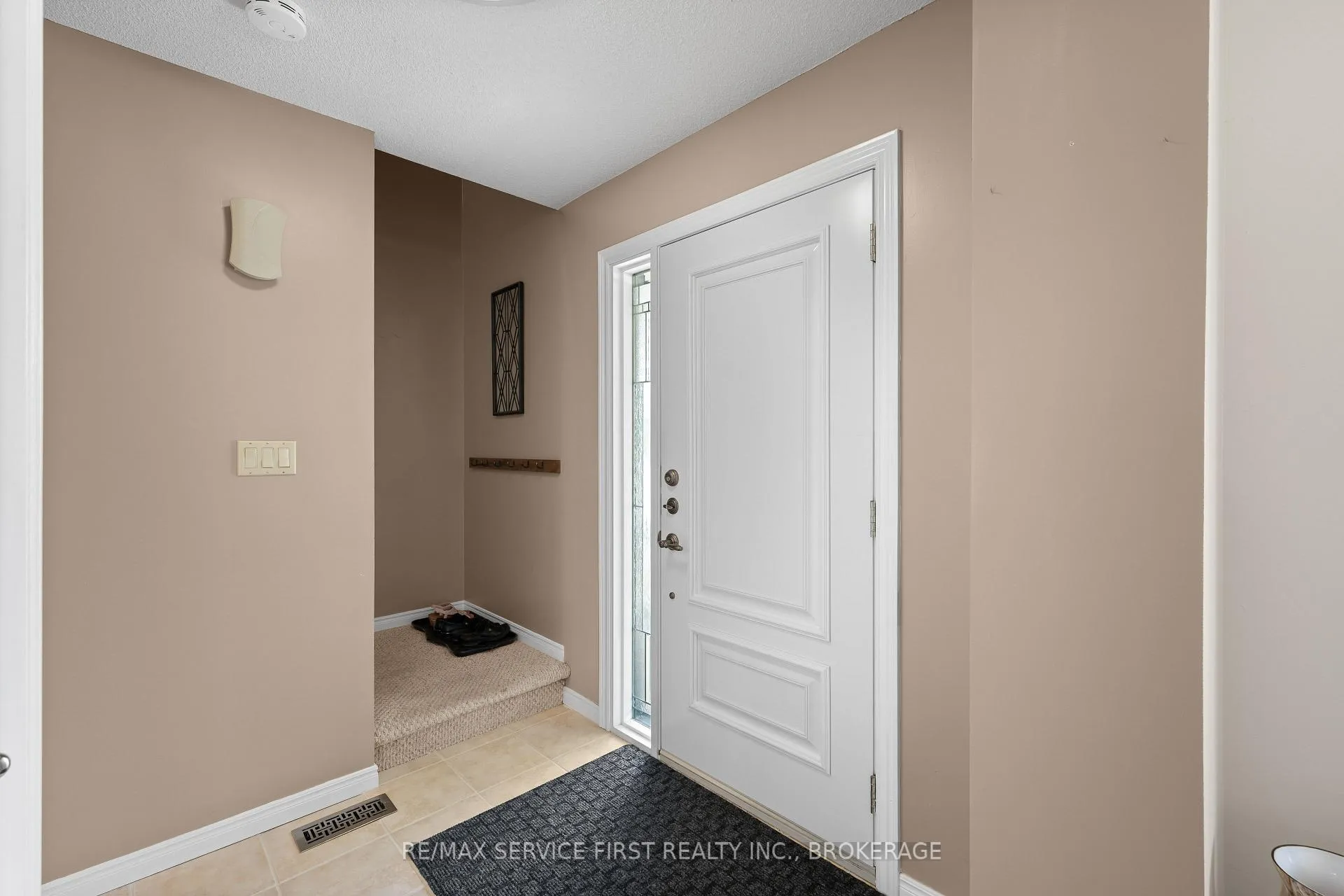 Photo 9 of 199 Splinter Court, Kingston, East Gardiners Rd — HOMEH